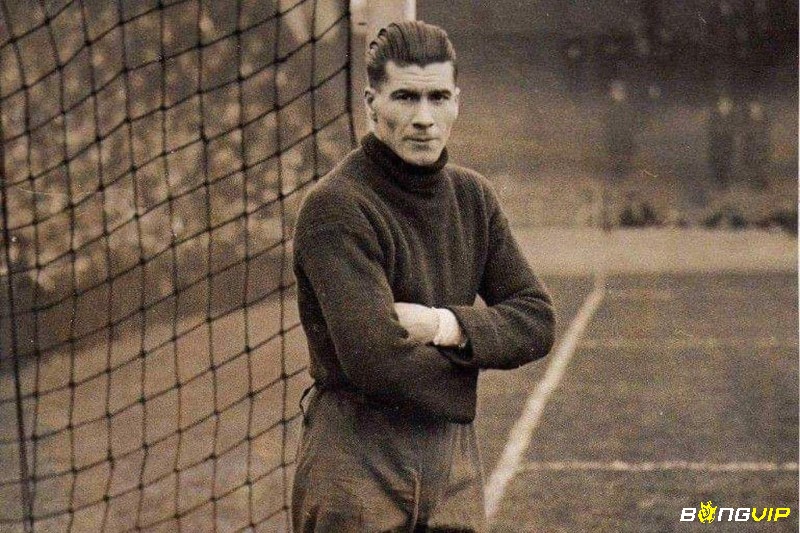 Thủ môn hay nhất Liverpool - Elisha Scott