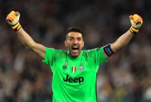 Tiểu sử Gianluigi Buffon - Thủ thành số 1 thế giới có gì hot?