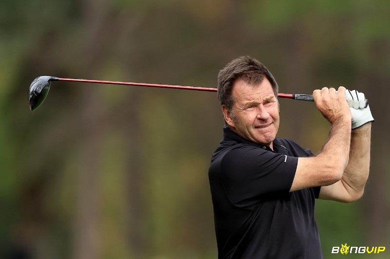 Ở thời điểm hiện tại, Nick Faldo đã giải nghệ và chuyển sang lĩnh vực thiết kế sân golf