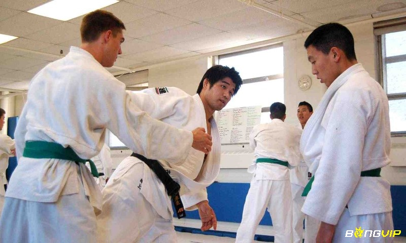 Ném là kỹ thuật cần sự tính toán kỹ lưỡng của vận động viên Judo