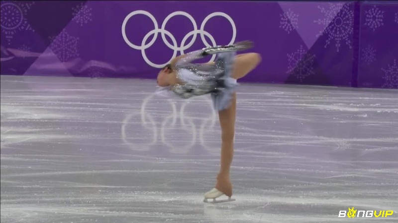 Nữ VĐV người Nga Evgenia Medvedeva lập kỷ lục thế giới nằm trong top vận động viên có thành tích nổi bật hàng đầu