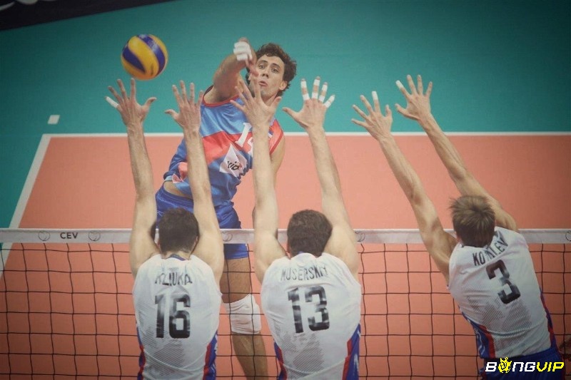 Sở hữu chiều cao 2m11, Aleksandar Atanasijević đã kiến tạo nên vô số những đường bóng đẹp mắt