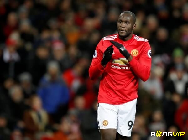 MU đã chiêu mộ tiền đạo Romelu Lukaku từ Everton với mức giá 75 triệu bảng