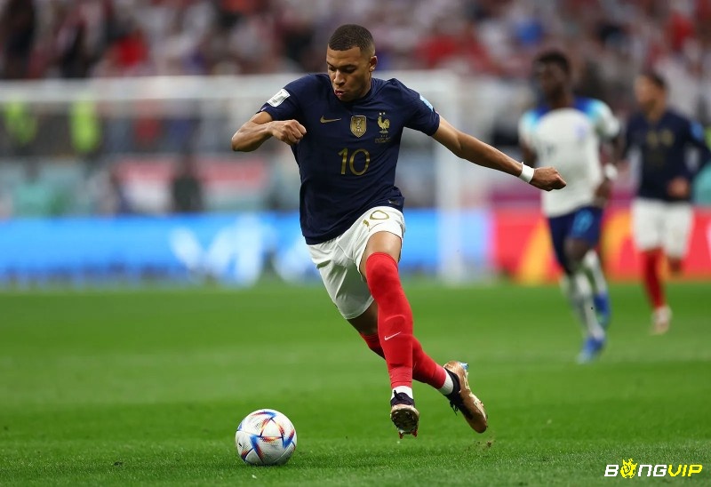 Kylian Mbappé tỏa sáng với 12 bàn thắng sau hai kỳ World Cup
