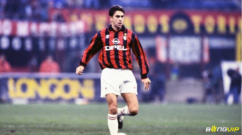Costacurta đã đóng góp lớn vào thành công của Milan tại châu Âu suốt sự nghiệp