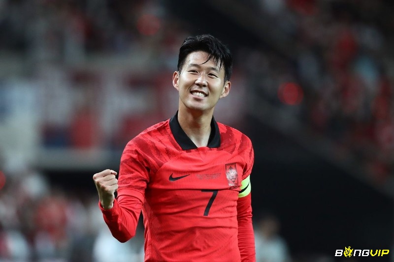 Son Heung-Min - cầu thủ giỏi nhất Hàn Quốc tỏa sáng tại Tottenham với tốc độ, kỹ thuật và khả năng dứt điểm xuất sắc