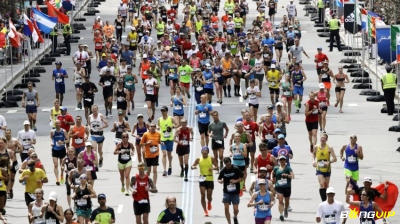 Boston Marathon nổi tiếng với cung đường đua đặc sắc