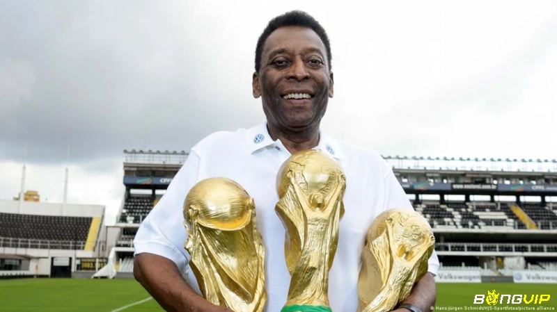Pele được coi là biểu tượng vĩ đại và thành công nhất trong lịch sử bóng đá Brazil