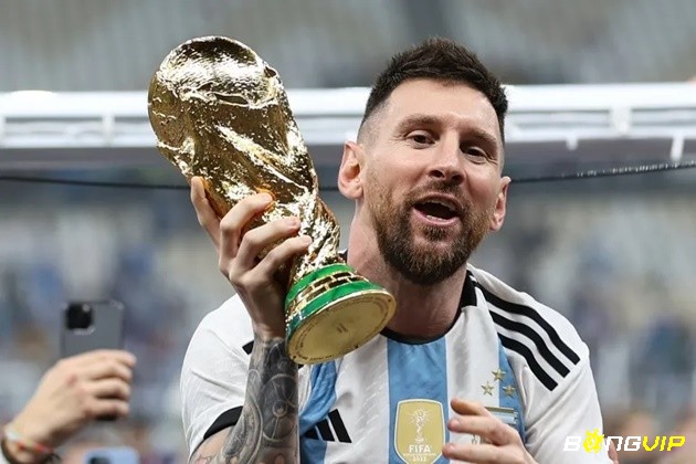 Lionel Messi là biểu tượng của bóng đá Nam Mỹ thời hiện đại, không thể thiếu trong danh sách top cầu thủ bóng đá Nam Mỹ