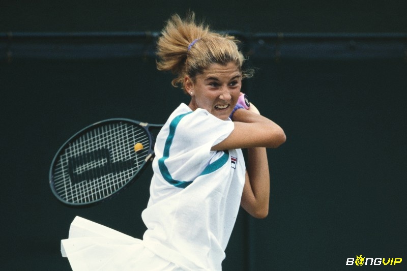Monica Seles ghi dấu ấn với những cú đánh hai tay uy lực