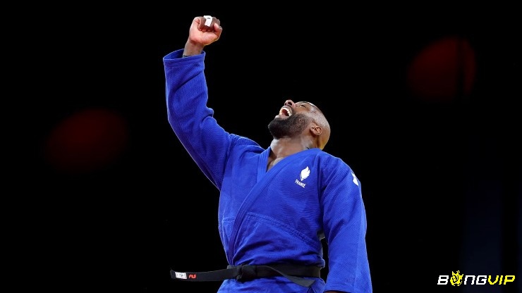 Teddy Riner là top vận động viên judo với 2 huy chương vàng Olympic và 10 chức vô địch thế giới