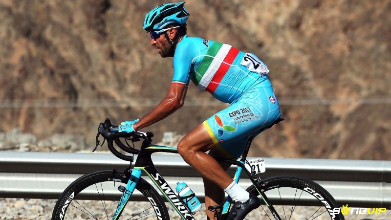 Vincenzo Nibali là tay đua người Ý với phong cách thi đấu điềm tĩnh và khả năng leo núi xuất sắc