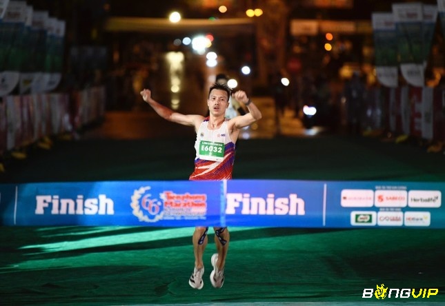 Luật thể thao marathon chi tiết về trang phục và thiết bị thi đấu
