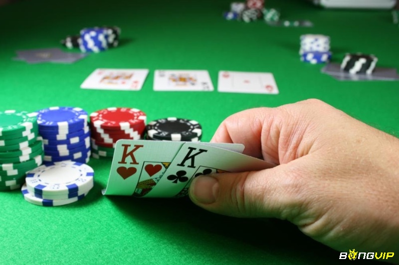 Quản lý ngân sách baccarat là chia bankroll thành các đơn vị cược nhỏ, kiểm soát rủi ro tốt hơn