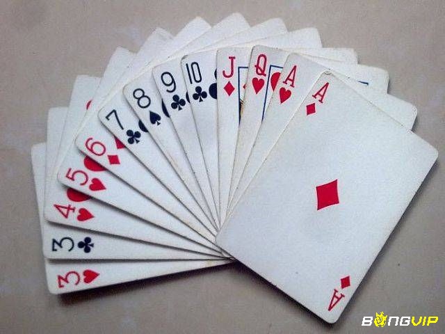 Giá trị độ lớn 52 lá bài trong luật chơi tiến lên miền nam