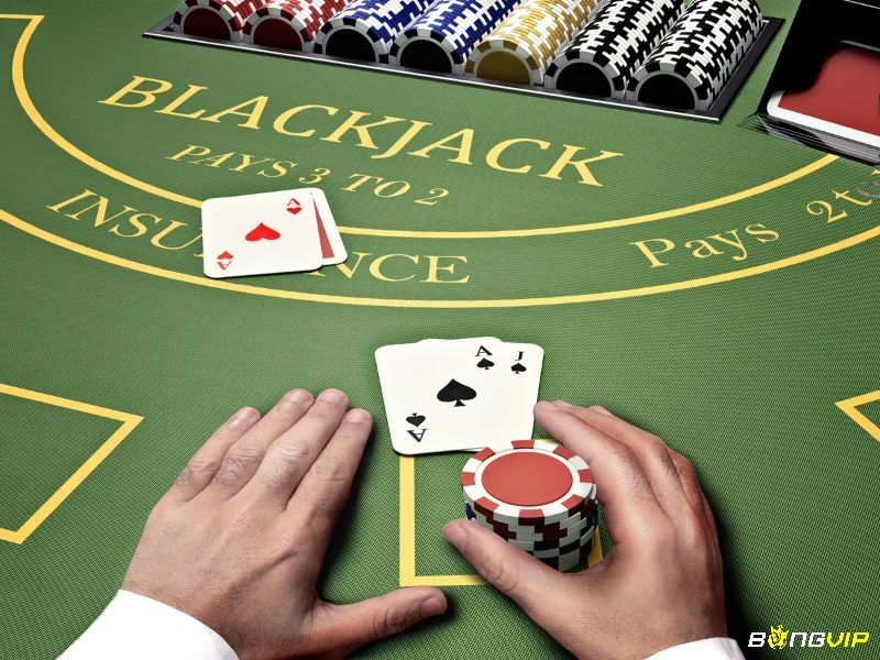 Hit, Stand, Double, Split – 4 lựa chọn chiến lược quyết định thắng thua ở blackjack cổ điển