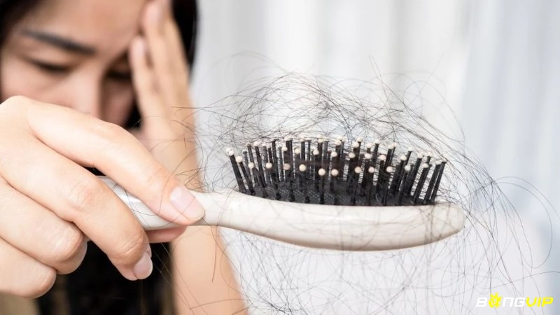 Giải mã giấc mơ rụng tóc giúp dự đoán tương lai 