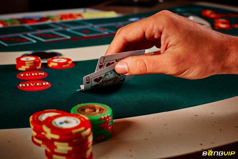 4 vòng cược của ván bài poker diễn ra lần lượt dựa theo quy tắc cố định và diễn biến của ván bài