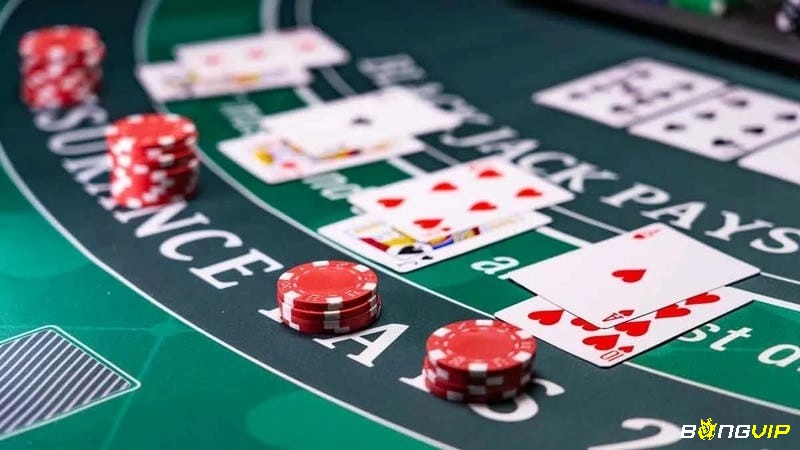 Nguyên tắc cơ bản là tăng cược khi True Count dương và cao, giảm cược khi True Count âm hoặc thấp