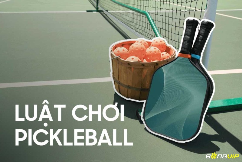 Thi đấu đôi trong pickleball đòi hỏi sự phối hợp và chiến thuật đội hiệu quả