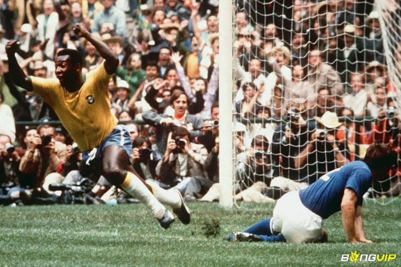 Pelé xứng đáng lọt vào top tiền đạo hay nhất World Cup với những gì mình đã làm được