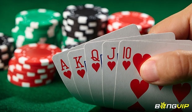 Thùng phá sảnh chất cơ trong cách đánh bài poker
