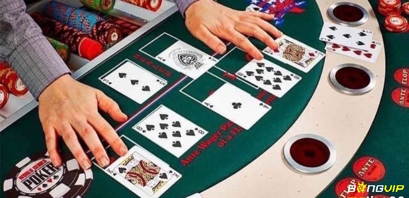 Luật chơi Poker online uy tín cự kỳ đơn giản cho anh em nào mới bắt đầu