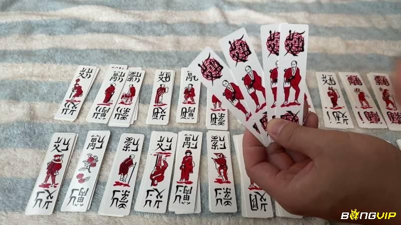 Hiểu luật game đánh chắn online, thuật ngữ quan trọng và chế độ luyện tập giúp người mới tiến bộ nhanh.