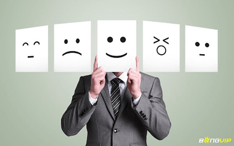 Kỹ năng kiểm soát cảm xúc và đọc vị đối thủ giúp duy trì phong độ ổn định khi thi đấu.