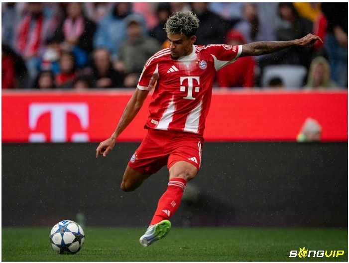 Díaz là cầu thủ có kỹ thuật và khả năng rê bóng cực kỳ ấn tượng trong danh sách cầu thủ Liverpool