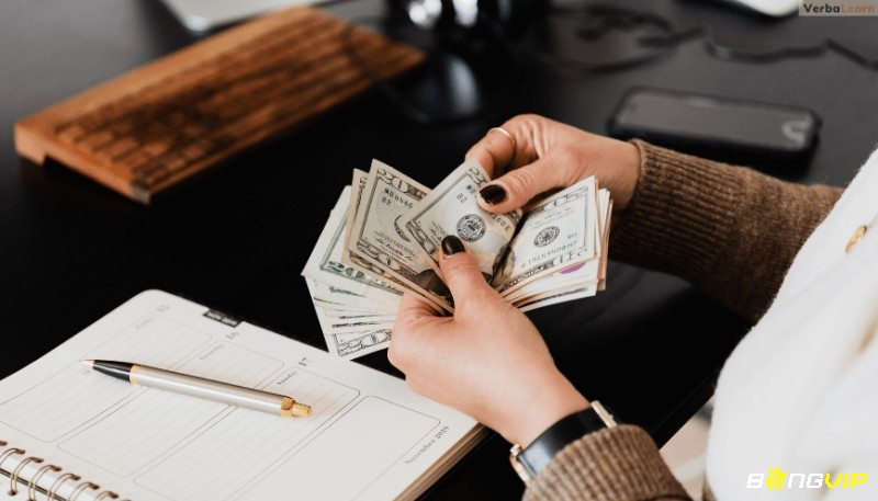 Giấc mơ thấy trả nợ nhưng bị từ chối thể hiện cho sự bế tắc trong cuộc sống của bạn