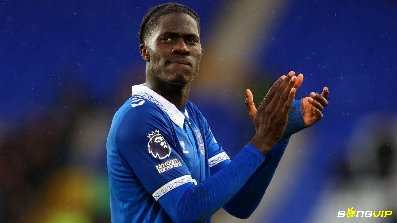 Amadou Onana 36,65 km/h tiền vệ phòng ngự tốc độ