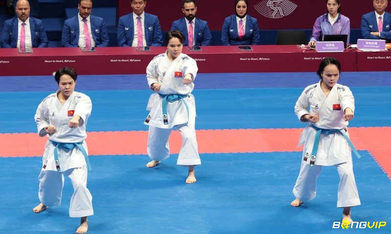 Ba nữ võ sĩ kata khép lại cơn khát vàng ASIAD kéo dài