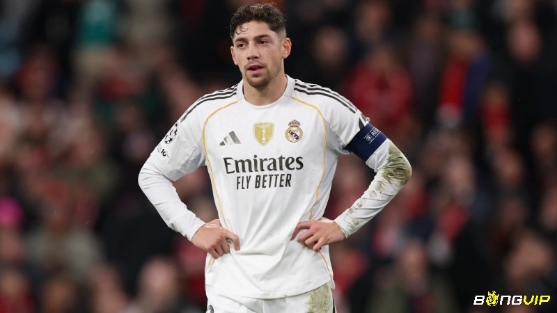 Federico Valverde bao quát sân bằng tốc độ, thể lực và tinh thần thi đấu bền bỉ