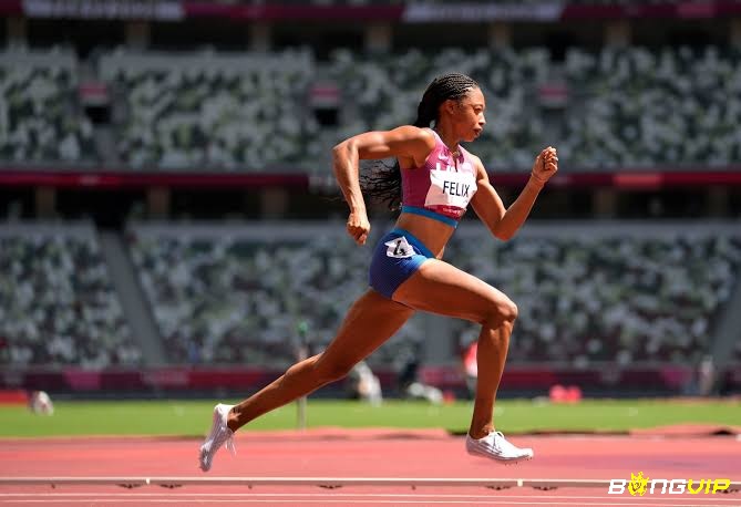 Allyson Felix ghi dấu bằng thành tích cá nhân và tinh thần đồng đội bền bỉ