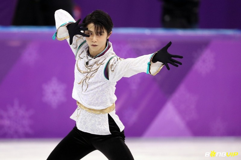 Yuzuru Hanyu kết hợp kỹ thuật khó với phong cách biểu diễn giàu cảm xúc