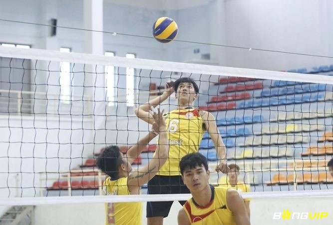 Nguyễn Đình Nhu nổi bật với khả năng di chuyển và đánh bóng nhanh