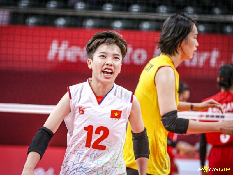 Nguyễn Khánh Đang nổi bật với phòng thủ chắc chắn và khả năng kiểm soát bước một